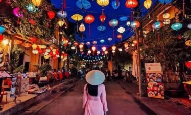 Vietnam, Chakarghinni Travels